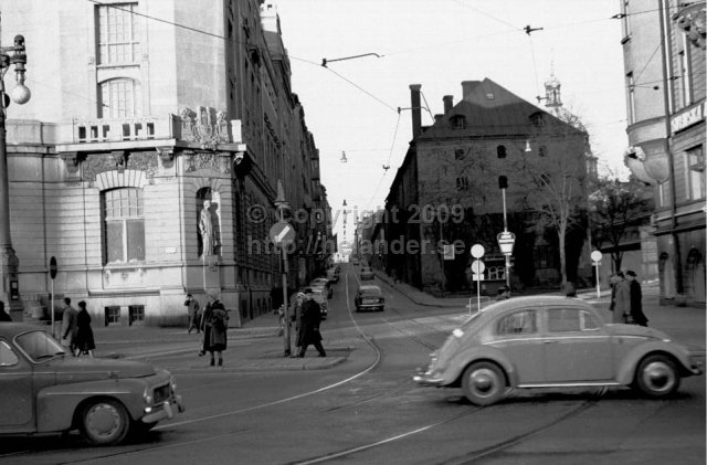 Sibyllegatan by Nybroplan, Dramaten at the left. Stockholm. (1961)