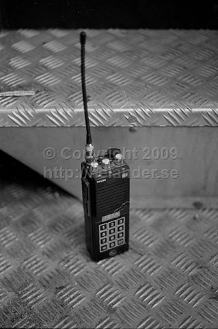 Handhållen kommunikationsradio som användes i SL-buss nr 6206, Stockholm. (1987)