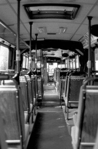 SL-buss, interiör, Stockholm. (1987)